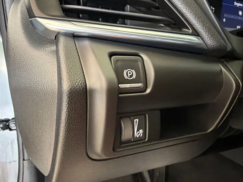 Used 2021 Black Cadillac Sport image 23