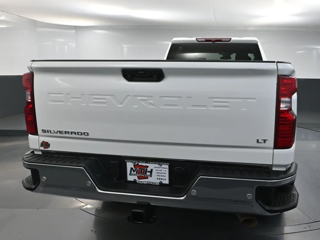 Certified Used 2025 White Chevrolet LT image 4
