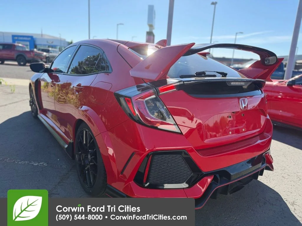 Used 2019 Rallye Red Honda Touring image 9