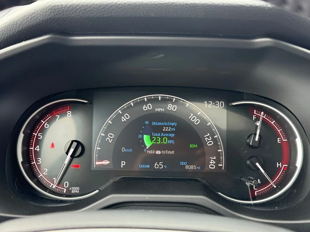 Certified Used 2025 Pearl Toyota XLE Premium image 10