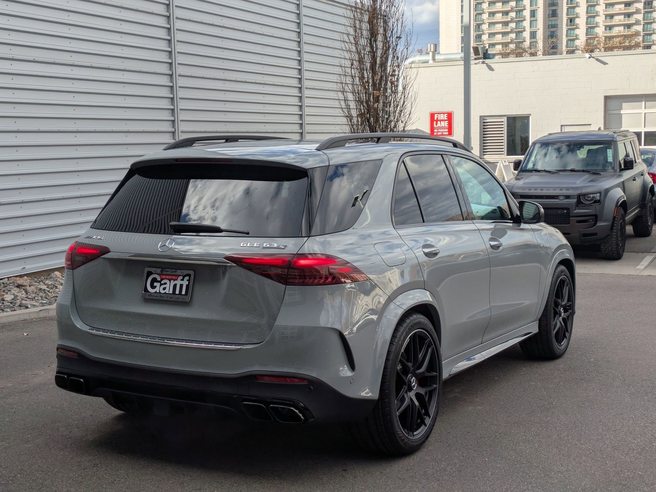 New 2026 MANUFAKTUR Alpine Grey Mercedes-Benz AMG® GLE 63 S image 21