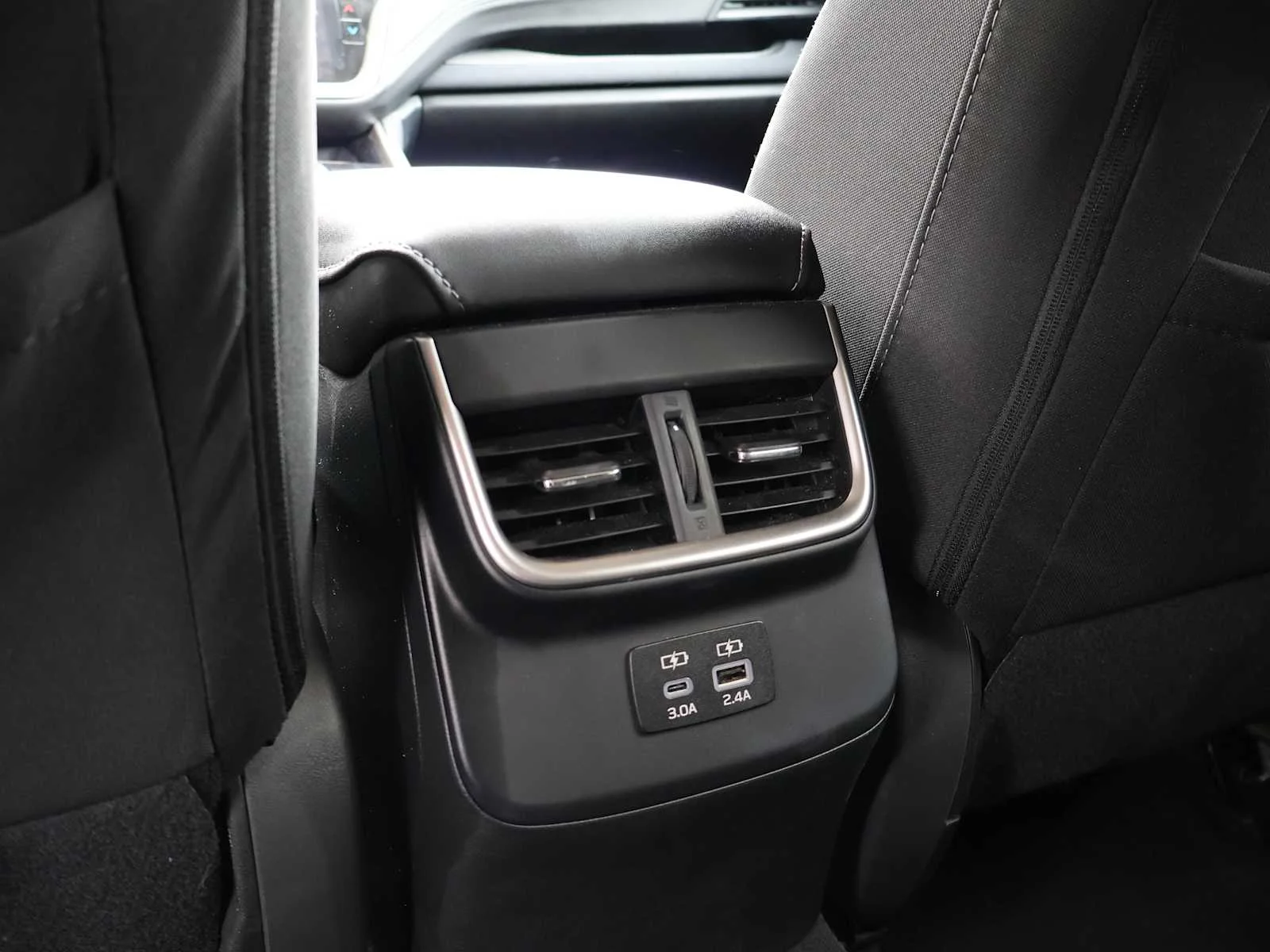 Certified Used 2025 Ice Silver Metallic Subaru Premium image 24