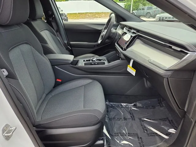 New 2026 Bright White Clear-Coat Exterior Paint Jeep Laredo image 16