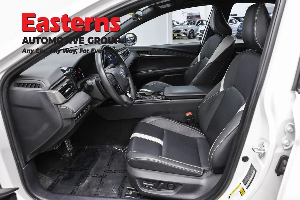 Used 2025 White Toyota SE image 13