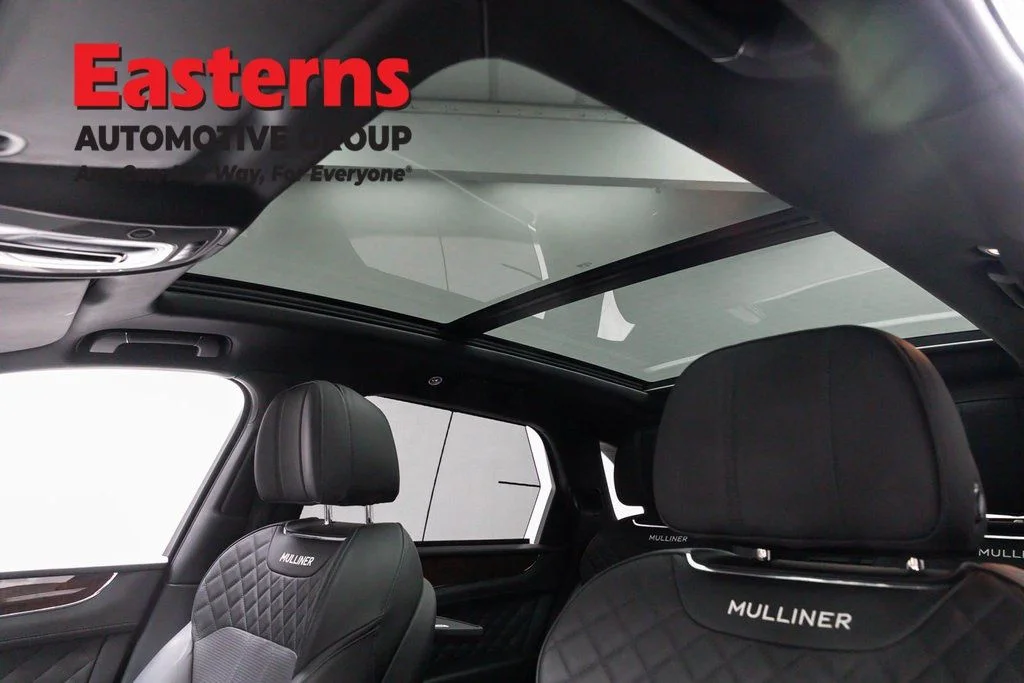 Used 2018 Black Bentley Mulliner image 43