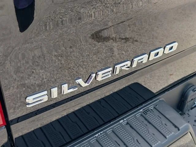 New 2026 Black Chevrolet RST image 31