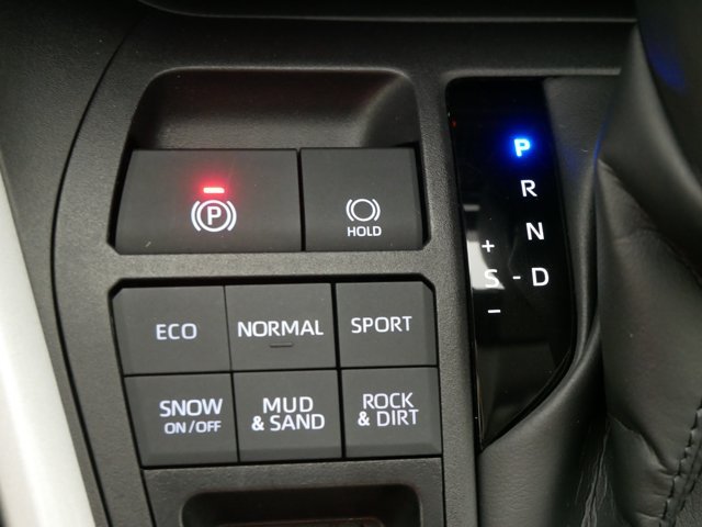 Certified Used 2025 Magnetic Gray Metallic Toyota XLE Premium w/ Weather Pkg image 33