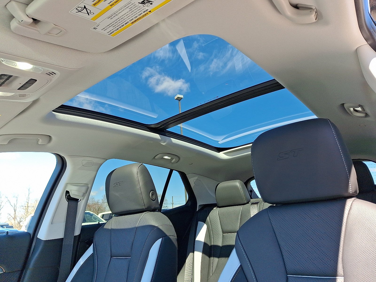 2026 Buick Envision Sport Touring - Photo 9