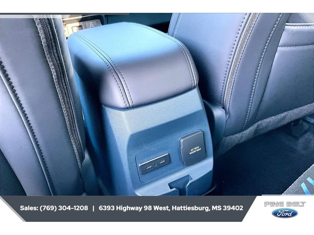 New 2026 Oxford White Ford Lariat® image 24
