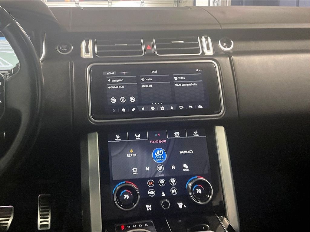 Used 2021 Black Land Rover Westminster image 17