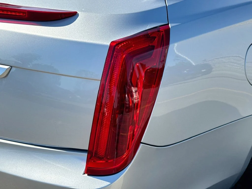 Used 2013 Silver Cadillac Premium image 33