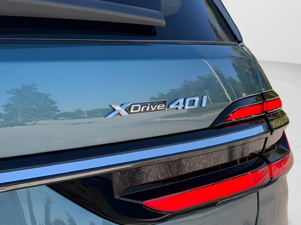 New 2027 Blue Ridge Mountain Metallic BMW xDrive40i image 29