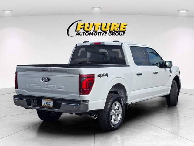 Used 2025 White Ford Lariat image 4