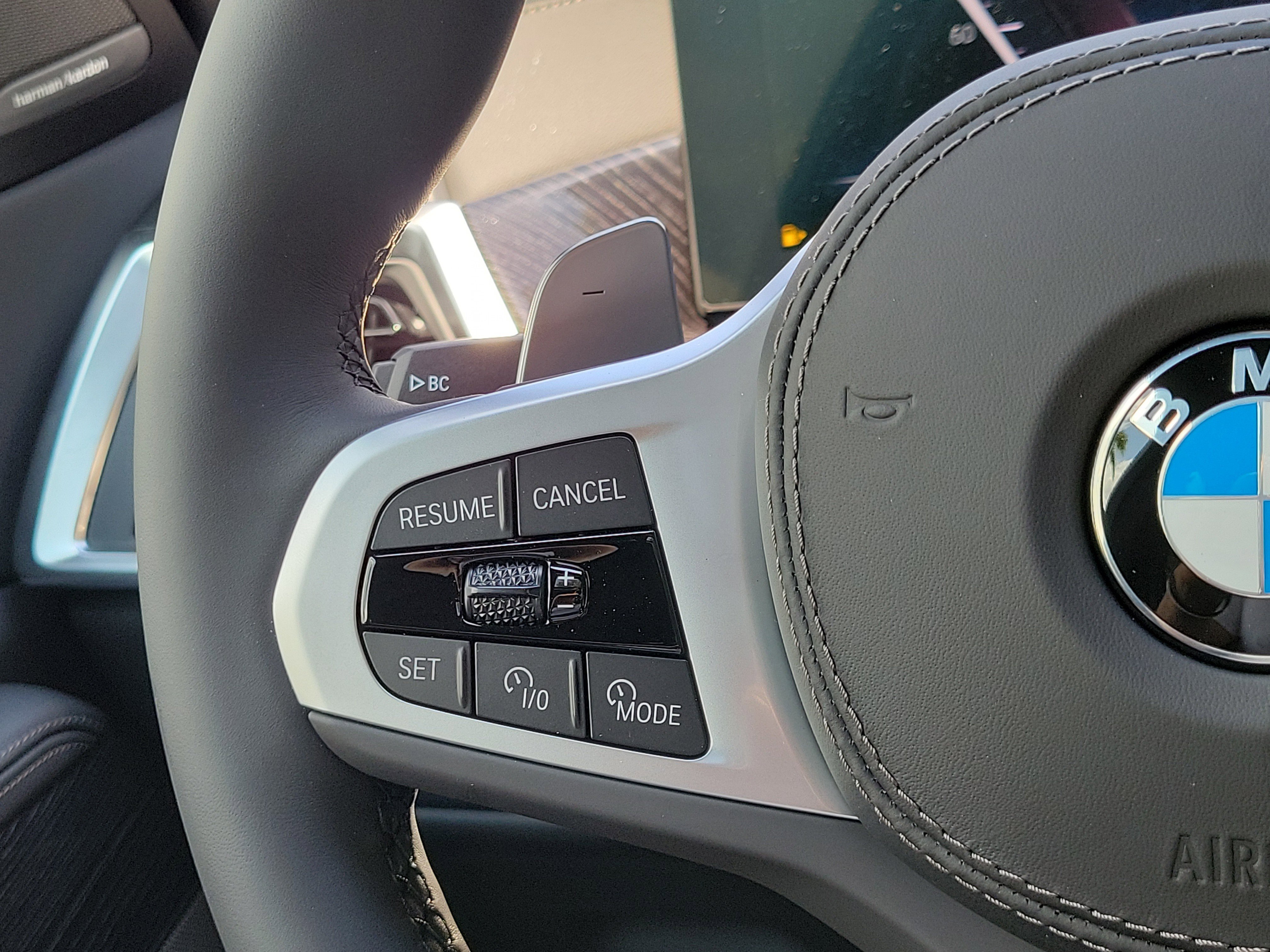 New 2026 Alpine White BMW sDrive40i image 21