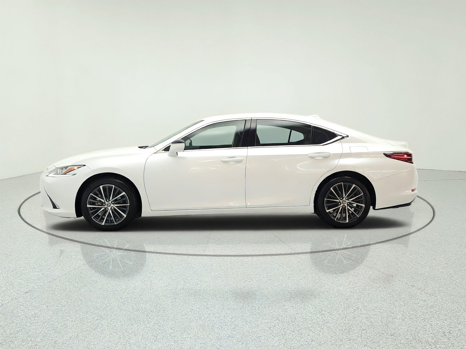 Used 2024 Eminent White Pearl Lexus ES 350 FWD image 8