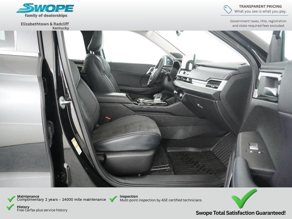 Certified Used 2025 BLACK Mitsubishi SE image 9