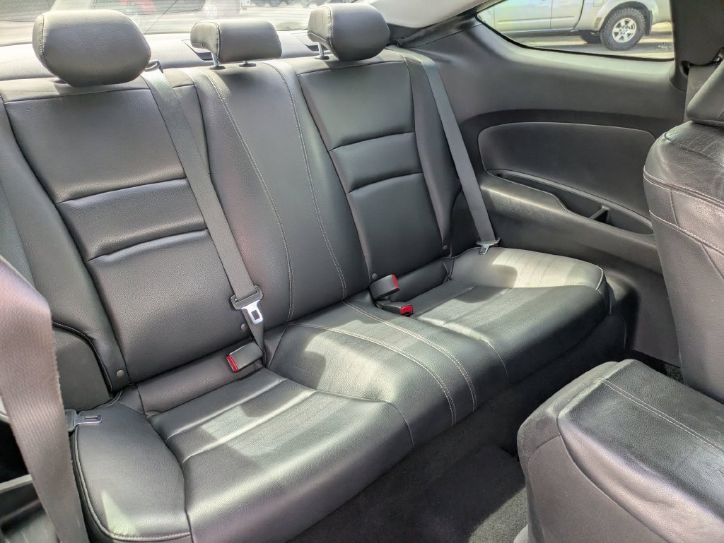 Used 2015 Black Honda EX-L image 34