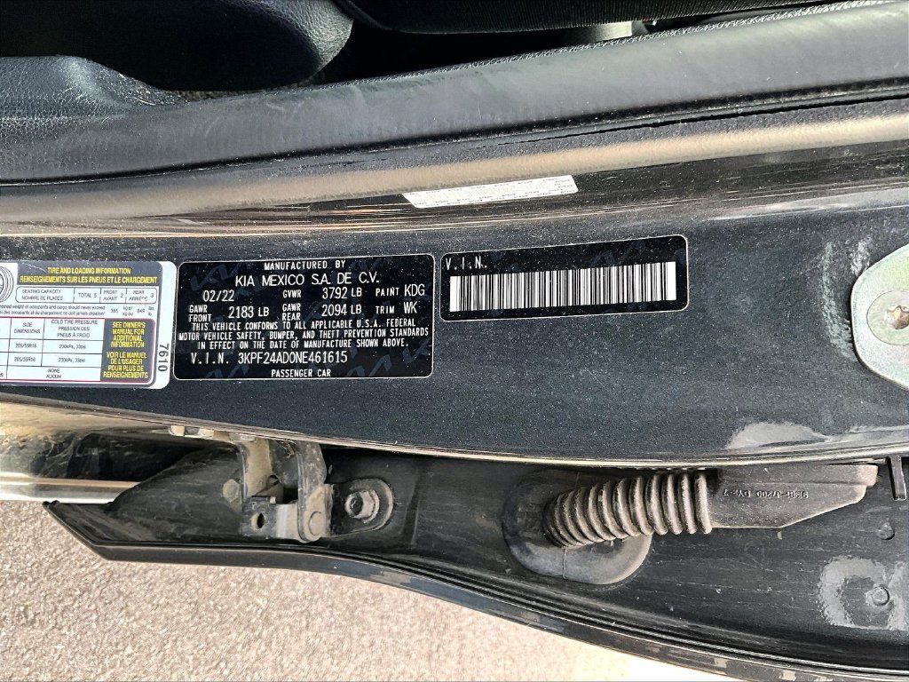 Used 2022 Gray Kia LXS image 9