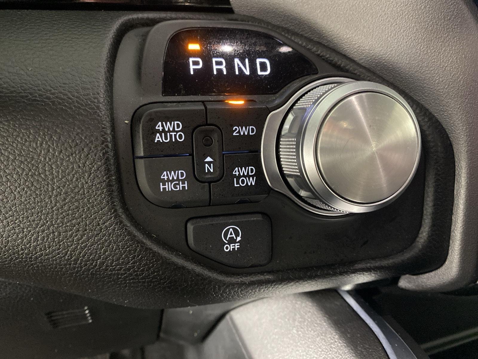 Used 2025 Diamond Black Crystal Pearlcoat Ram Laramie image 32