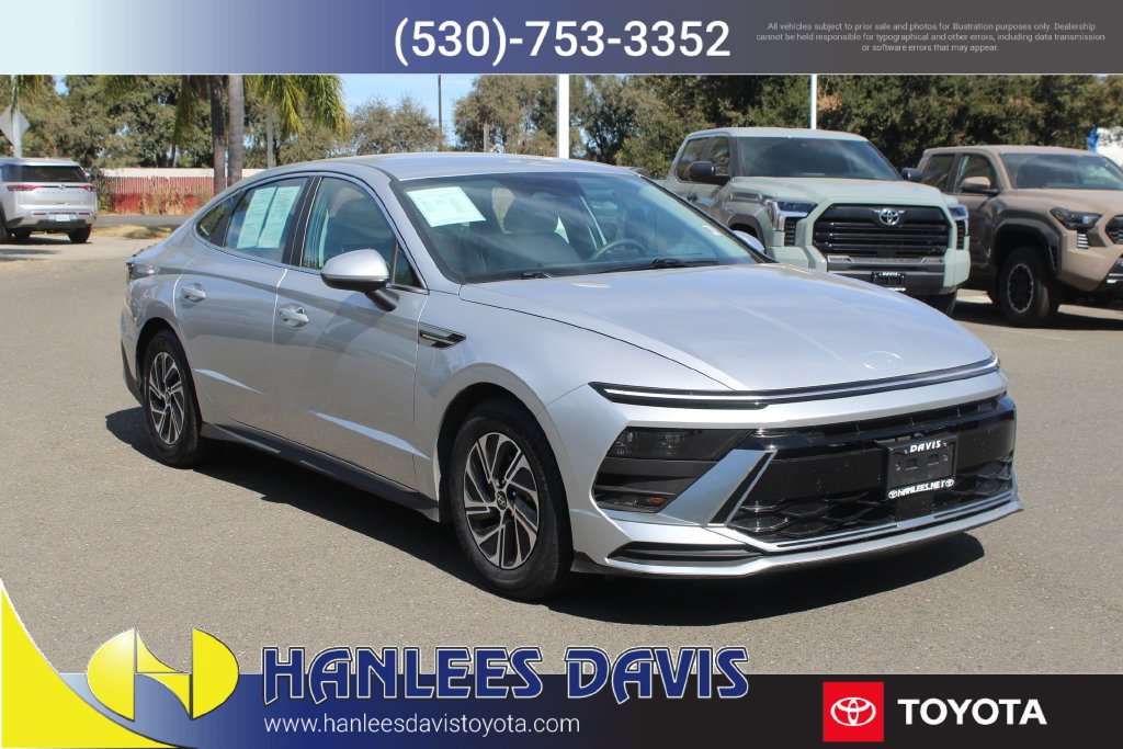 Used 2026 Silver Hyundai Blue image 5
