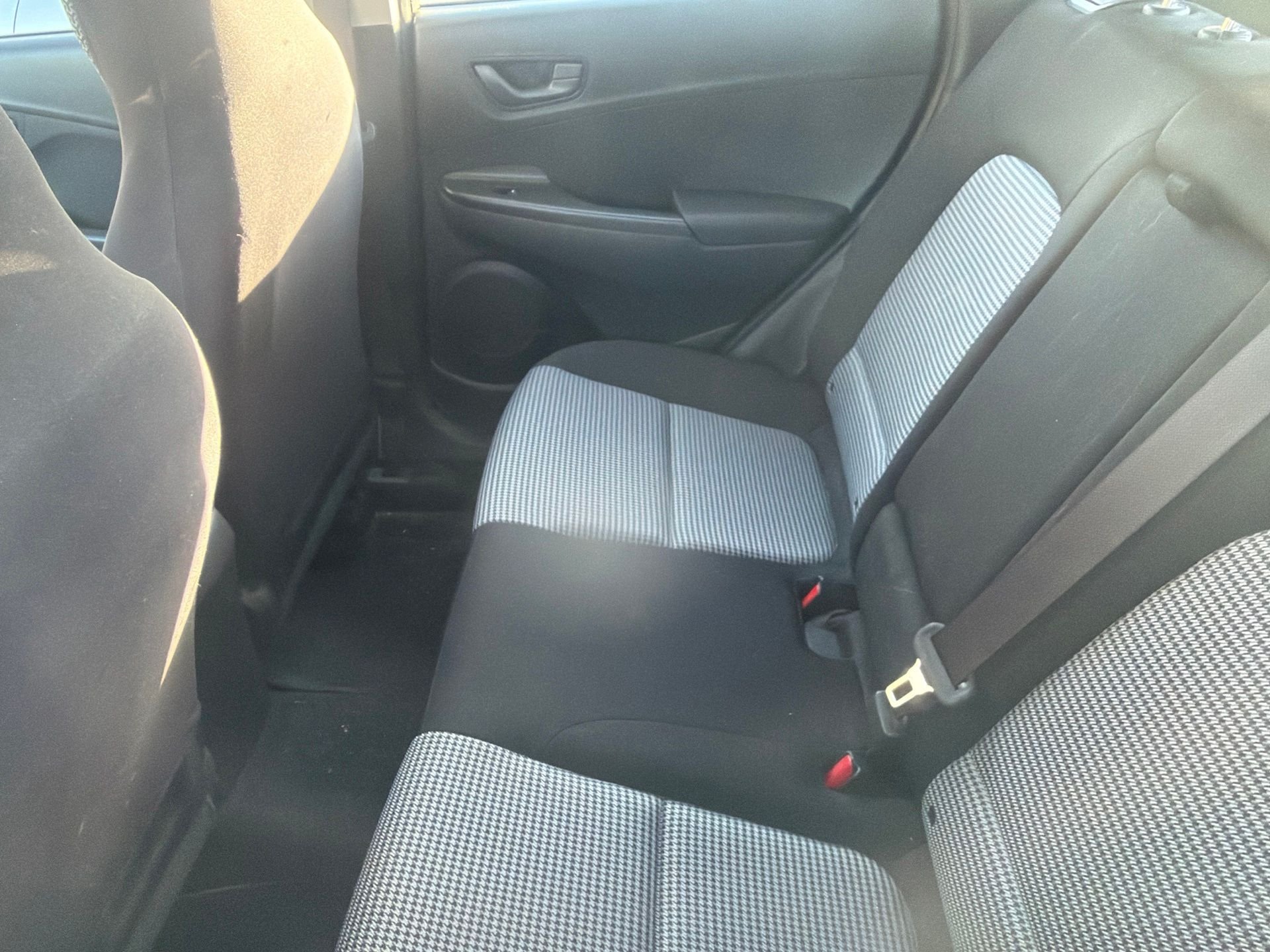 Certified Used 2022 Silver Hyundai SE image 8