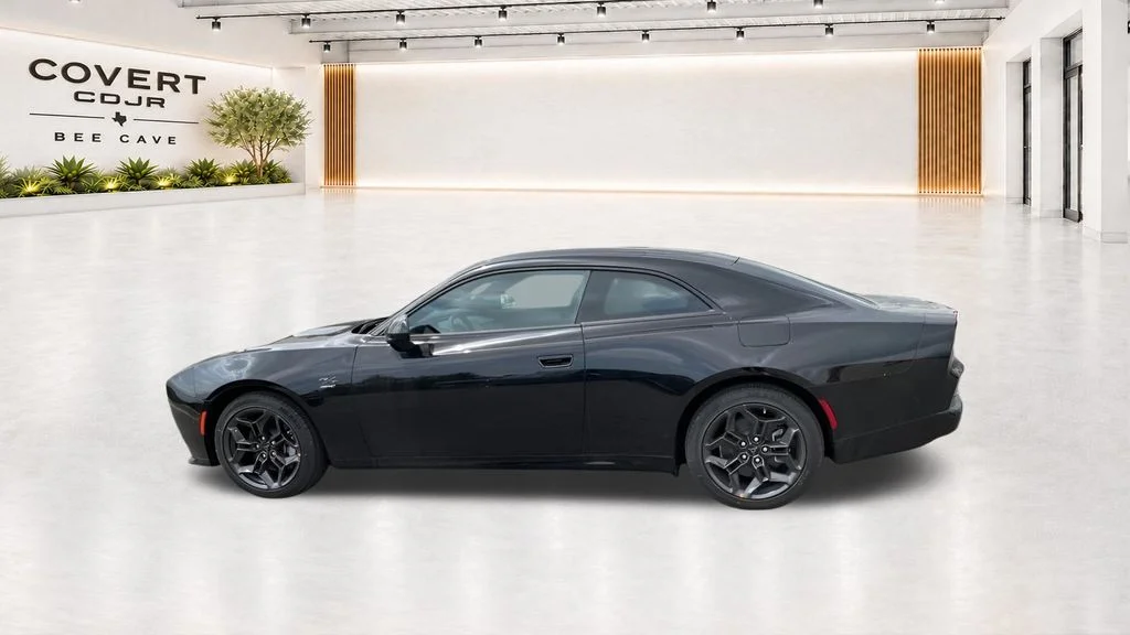 New 2025 Diamond Black Crystal Pearlcoat Dodge R/T image 9
