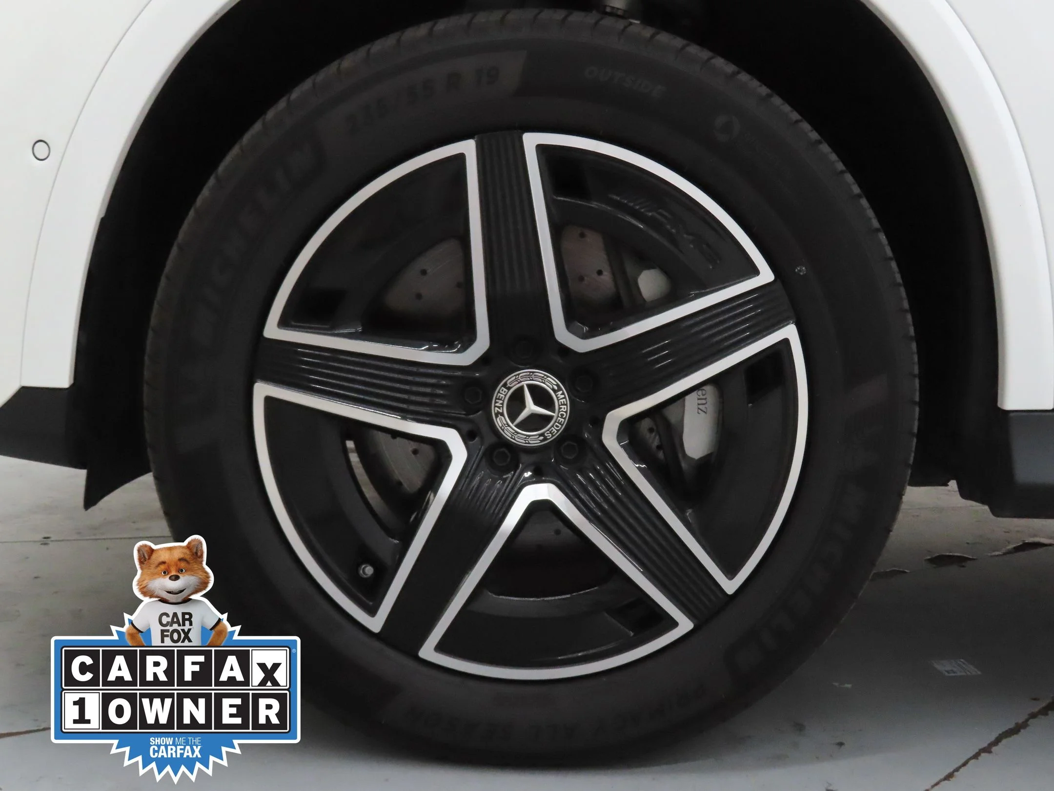 Used 2025  Mercedes-Benz GLC 300 image 26