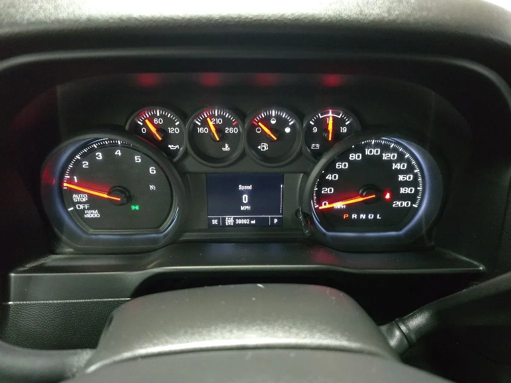 Used 2023 Red Chevrolet Custom image 21