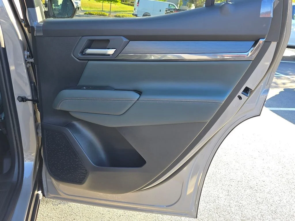2026 GMC Terrain AT4 - Photo 31