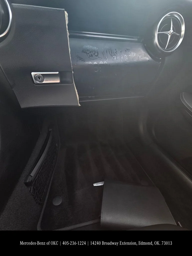 Used 2015 Silver Mercedes-Benz SLK 350 image 12