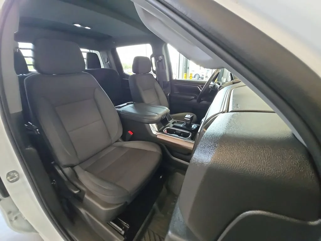 Used 2024 Summit White Chevrolet RST image 30