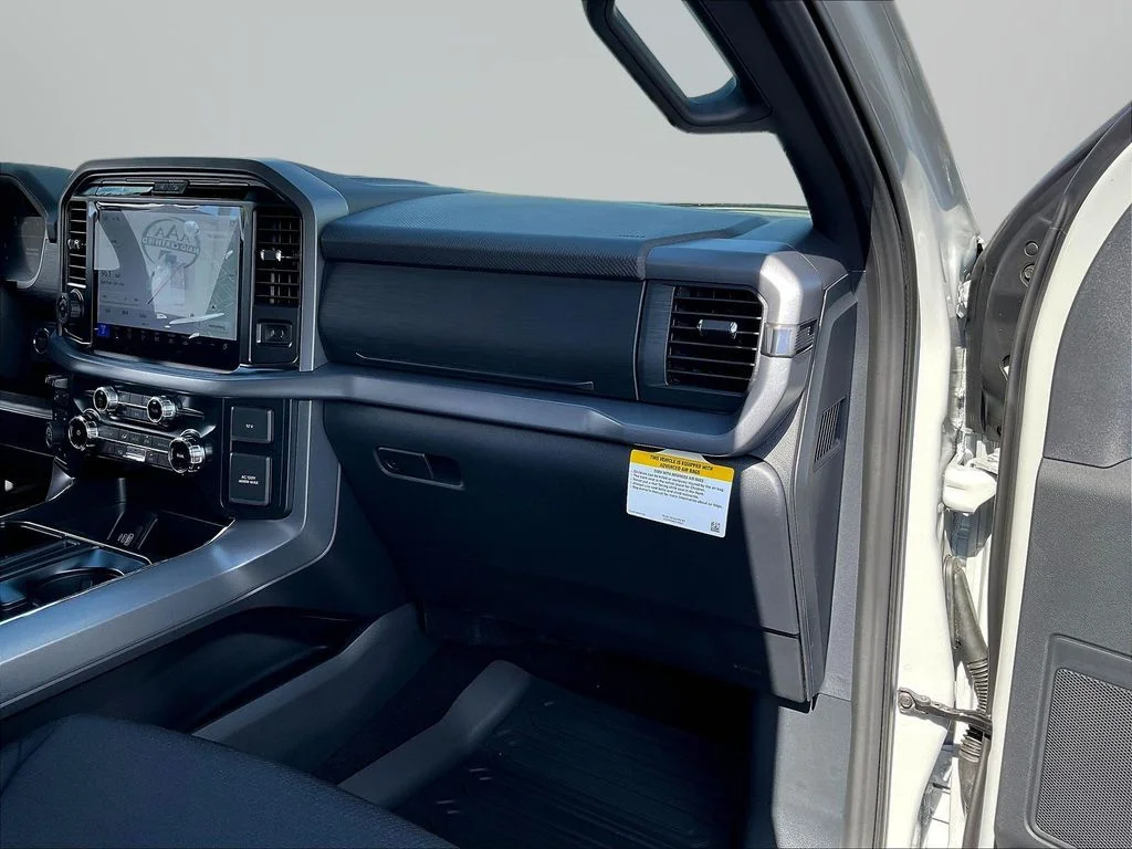 New 2026 Avalanche Ford XLT image 28