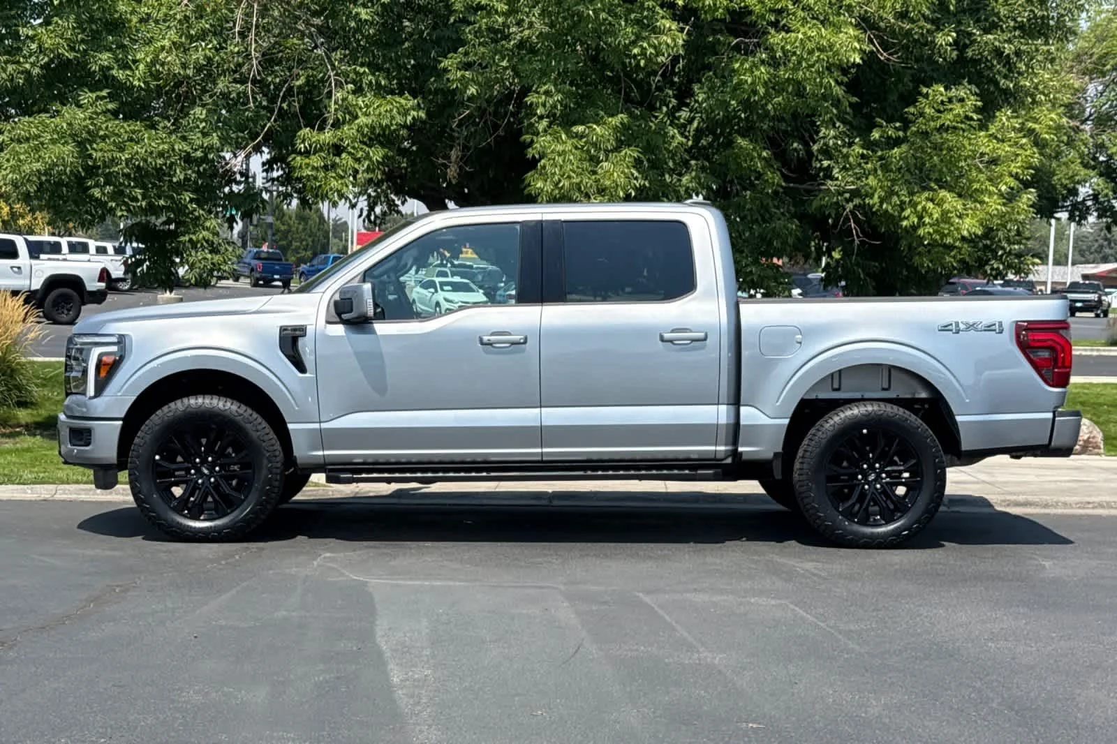 Certified Used 2025 Iconic Silver Metallic Ford LARIAT image 5