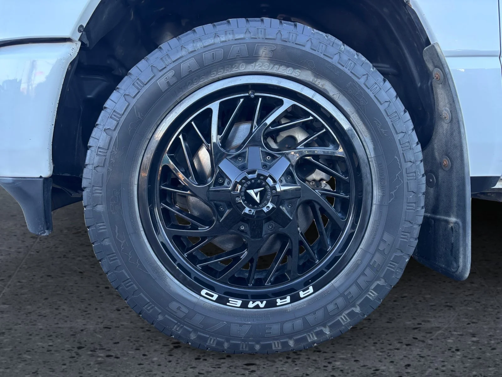 Used 2023 White Ram Sport image 9