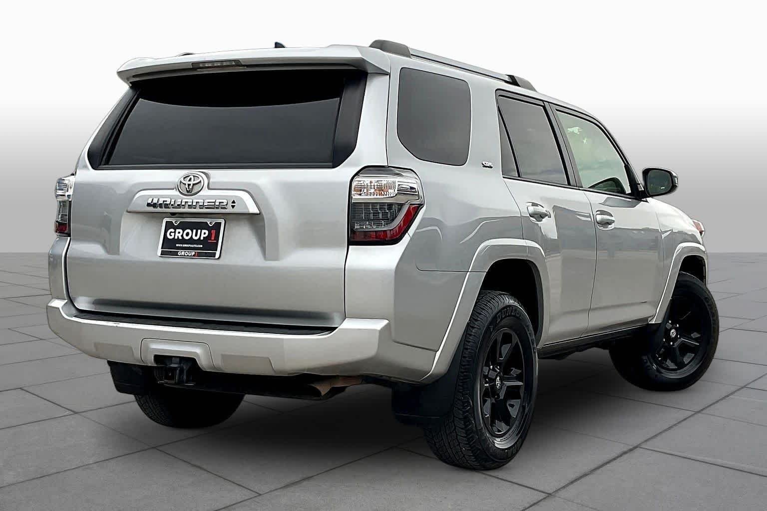 Used 2023 Classic Silver Metallic Toyota SR5 image 13