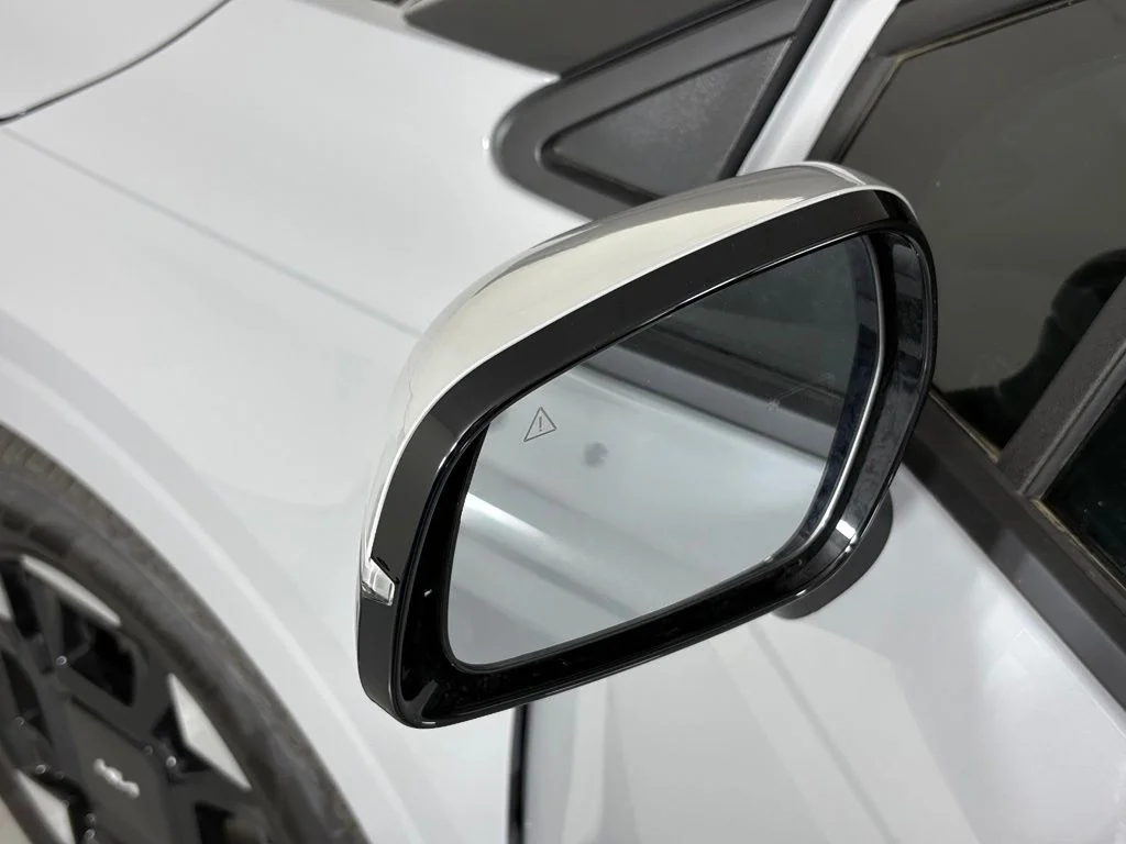 New 2026 Ceramic Silver Kia EX image 13