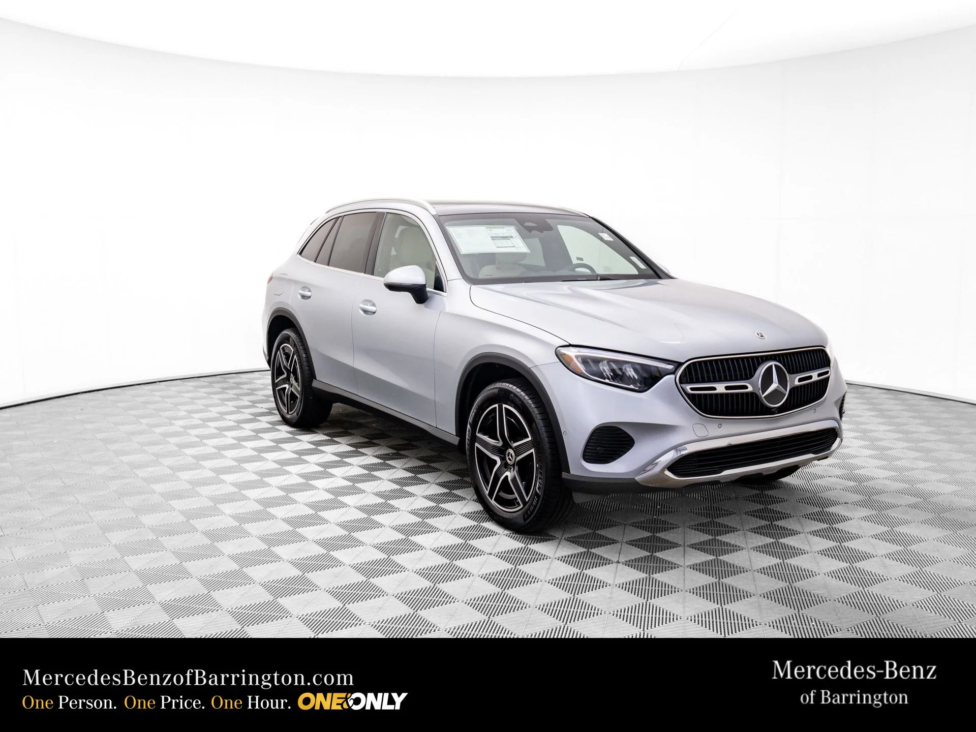 New 2026 Silver Mercedes-Benz GLC 300 image 8