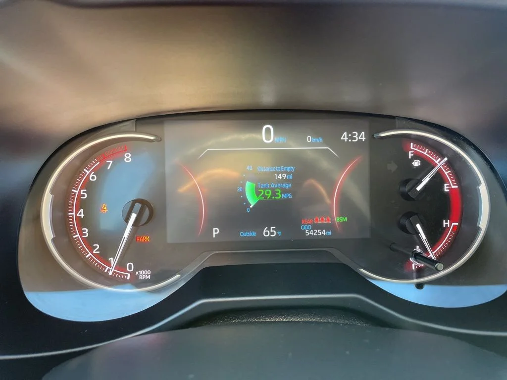 2023 Toyota RAV4 XLE - Photo 17