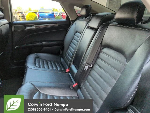 Used 2018 Magnetic Metallic Ford  image 25