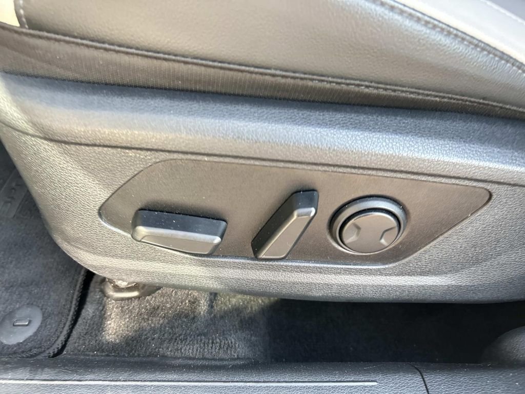 Certified Used 2023 Gray Kia EX image 28