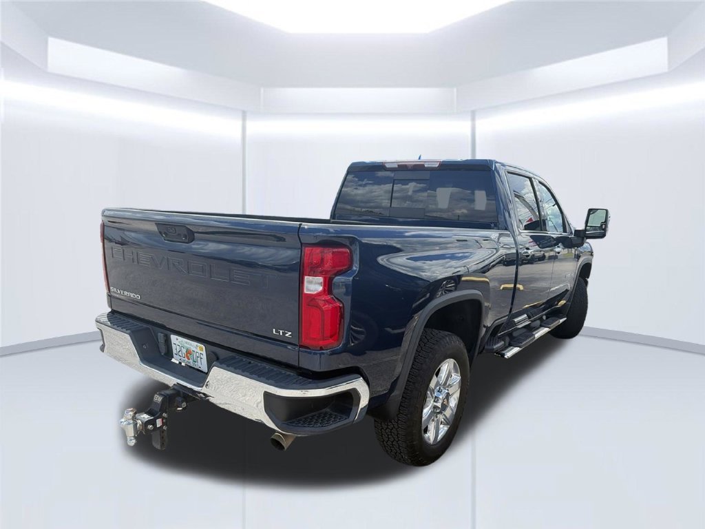Used 2021 Blue Chevrolet LTZ image 4