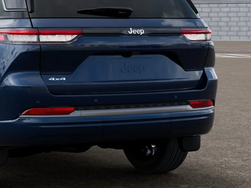 New 2026 Fathom Blue Pearl-Coat Exterior Paint Jeep Limited Reserve image 12