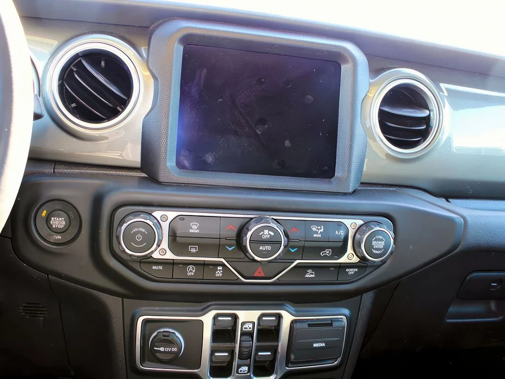 2023 Jeep Wrangler 4-Door Sahara - Photo 16