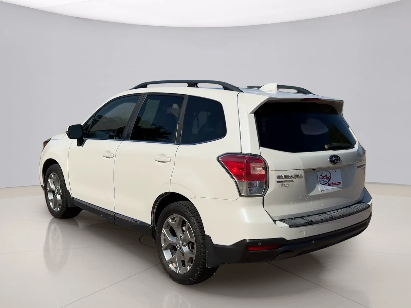 Used 2017 White Subaru 2.5I TOURING image 3