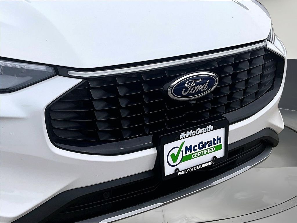 Used 2023 White Ford Platinum image 31