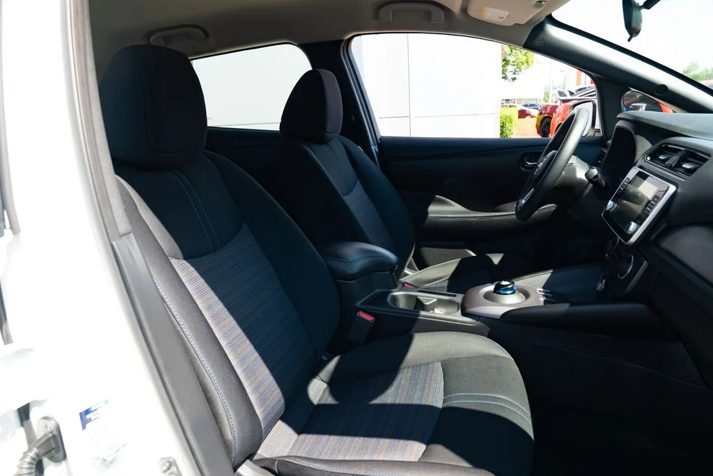 Used 2024 White Nissan S image 24
