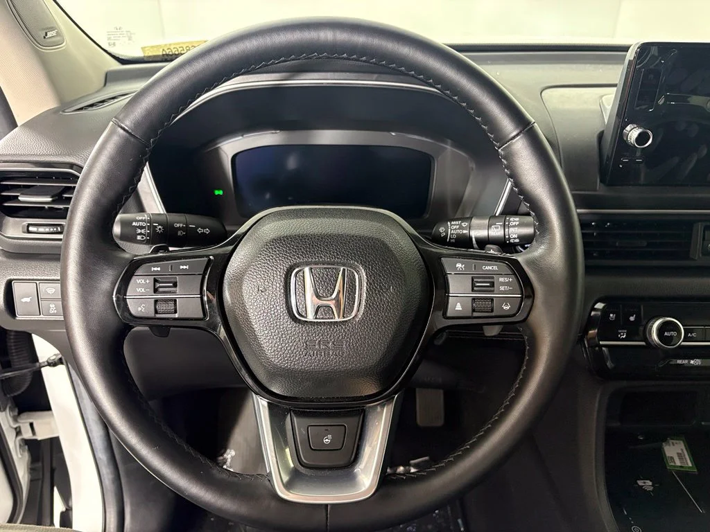 Used 2025  Honda Elite image 23