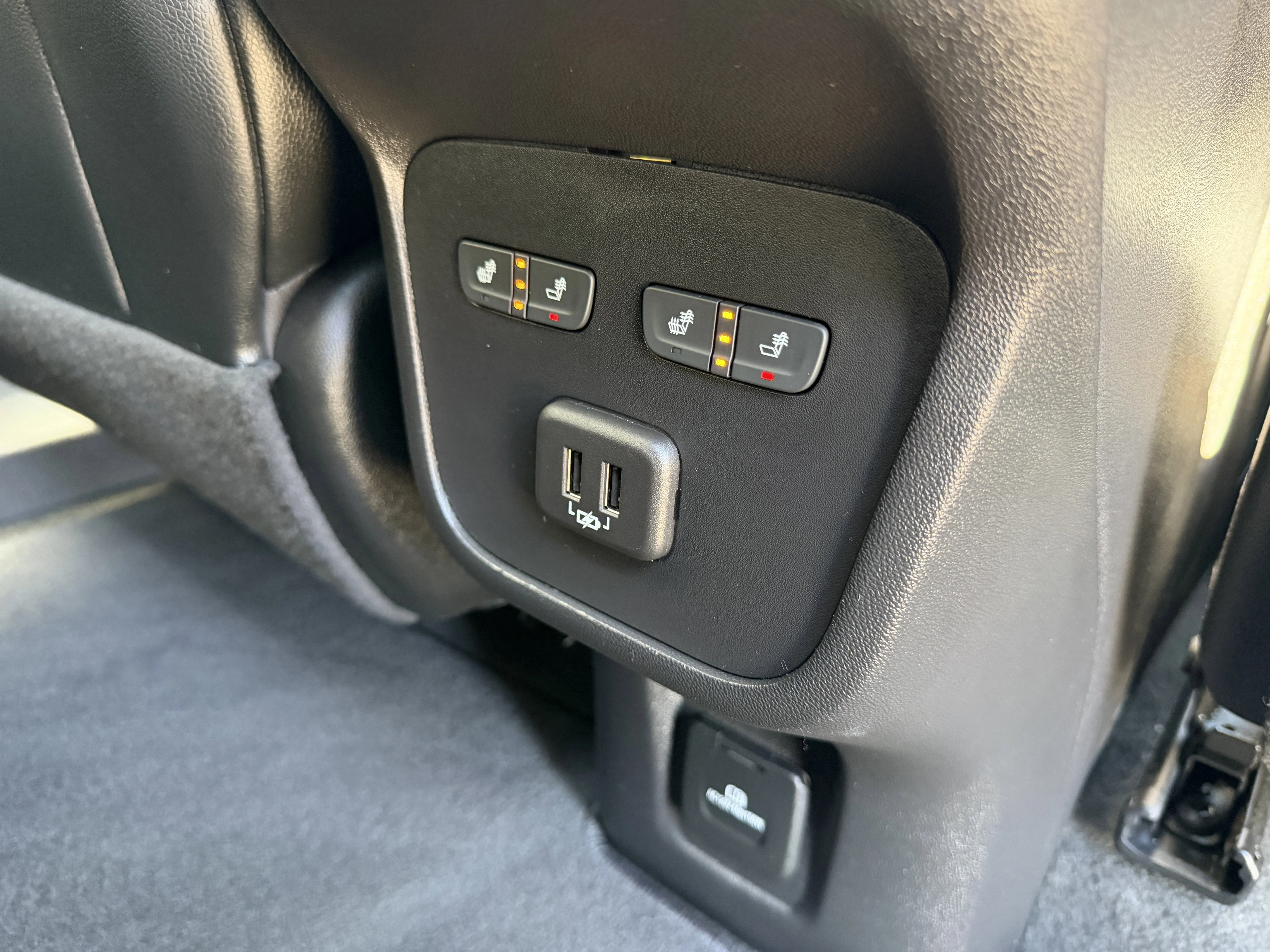 Used 2023 Sterling Gray Metallic Chevrolet Premier image 29