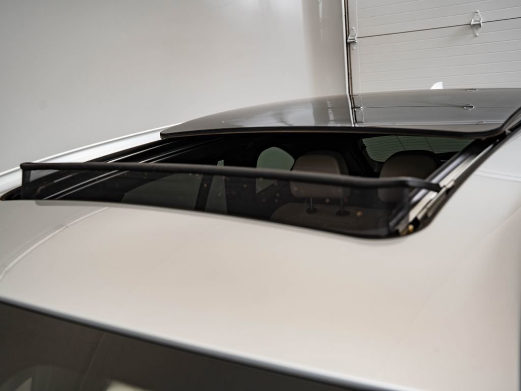 Used 2021 Glacier Silver Metallic BMW sDrive28i image 14