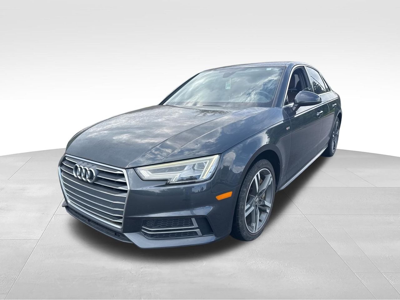2017 Audi A4 2.0T FWD S tronic Premium Plus's photo